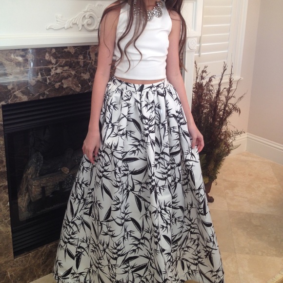 Alice + Olivia Other - Alice and Olivia Skirt